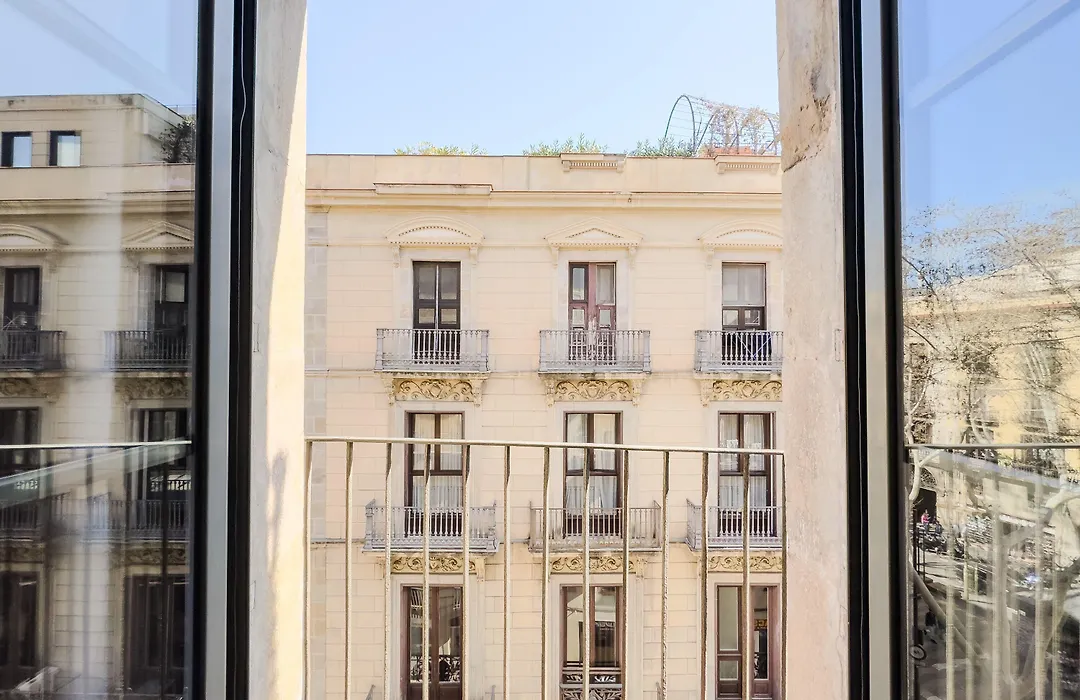 Ideal Ramblas Apartments-1